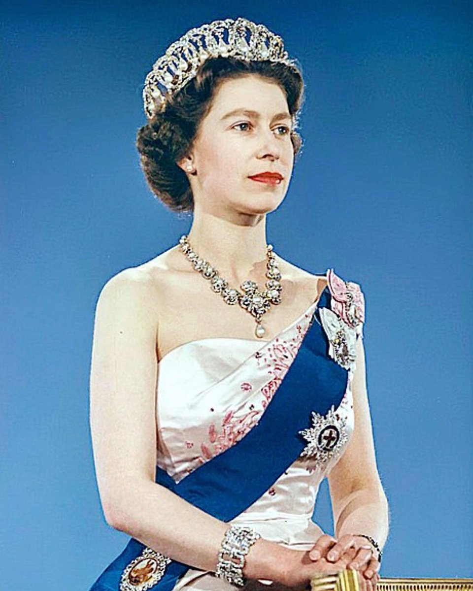 banightsuk's tweet photo. We’re deeply saddened to learn of the death of Her Majesty Queen Elizabeth who served the country with devotion. We’re profoundly grateful for your extraordinary service to the commonwealth and send our heartfelt condolences to The Royal Family
#QueenElizabethII https://t.co/SkEKmXBmKh