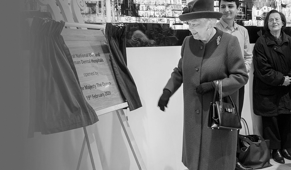 We share in the nation’s deep sorrow following the passing of Her Majesty The Queen. UCLH enjoyed a special relationship with The Queen. Our thoughts are with the entire Royal Family at this incredibly sad time. uclh.nhs.uk/news/tribute-h…