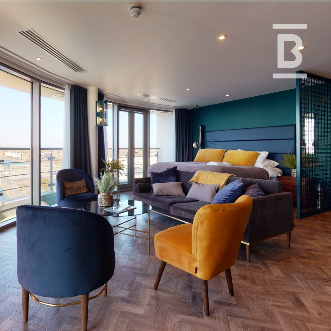 Southports raining 💧…

The cocktails are pouring 🍸… bit.ly/3mQ5e1O  

And you could be in our penthouse snoring 😴… bit.ly/3pa22kj