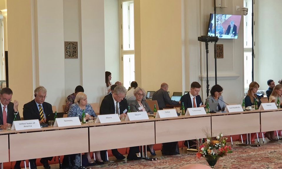 milvaekonomi's tweet photo. Today, in Prague 🇨🇿 invited to address the 30th @OSCE Economic &amp; Environmental Forum to promote 🇦🇱perspectives in developing e-services &amp; learning from immediate responsive experiences in crises time.

#EEFOSCE https://t.co/1U9yxHU3P8