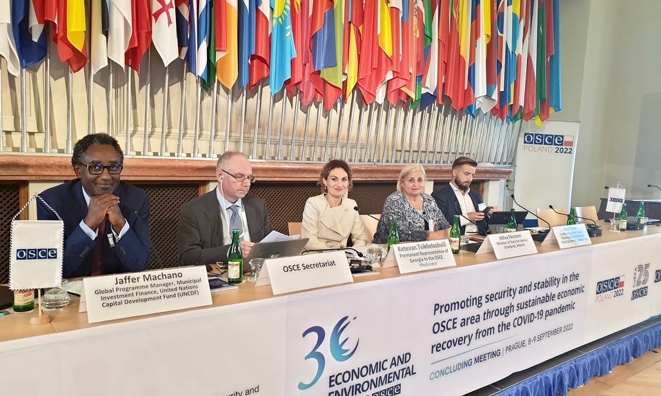 milvaekonomi's tweet photo. Today, in Prague 🇨🇿 invited to address the 30th @OSCE Economic &amp; Environmental Forum to promote 🇦🇱perspectives in developing e-services &amp; learning from immediate responsive experiences in crises time.

#EEFOSCE https://t.co/1U9yxHU3P8