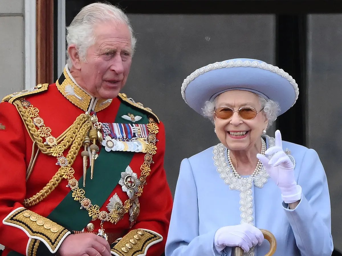 elimeastham's tweet photo. Elizabeth Alexandra Mary Windsor
21 April 1926 - 8 September 2022
Her Royal Highness Queen Elizabeth II has been called to glory.
We pray for the Royal Family at this time of lose and pray for His Royal Highness King Charles III. God save the king! https://t.co/d1iZaRdWhB