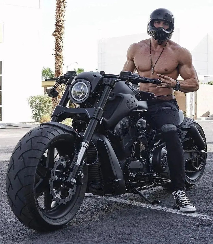 MoreMotorcycles's tweet photo. Harley-Davidson https://t.co/1aQ1XV3zJt