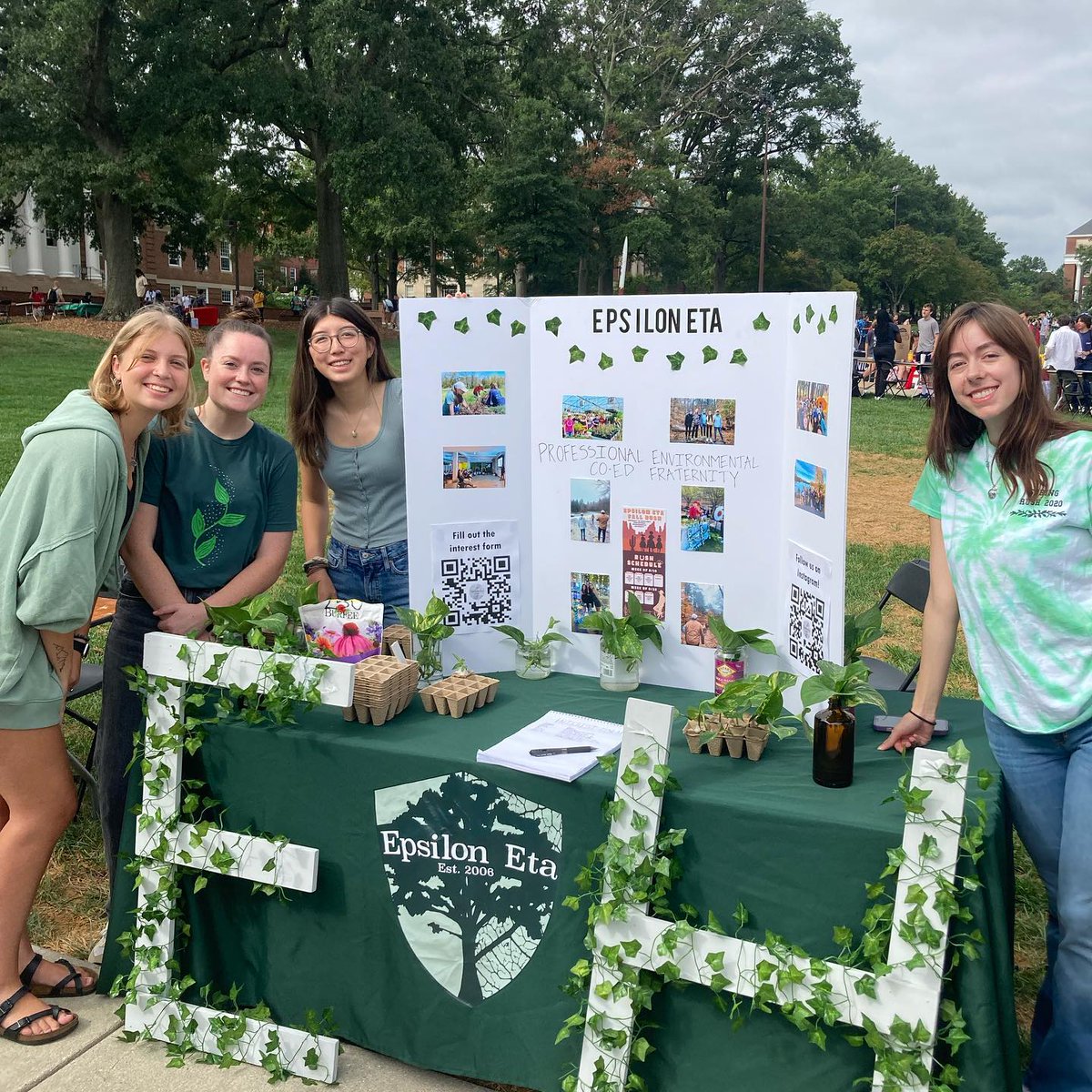 UMD_AGNR's tweet photo. Thanks to everyone who made it to #FirstLookFair! If you didn't get to meet AGNR student groups and clubs, visit the Student Opportunities section of our website to get involved or join us at the Welcome Back Bash on 9/13 from 4-6pm at the Animal Sciences Courtyard! https://t.co/IWoqRKUocJ