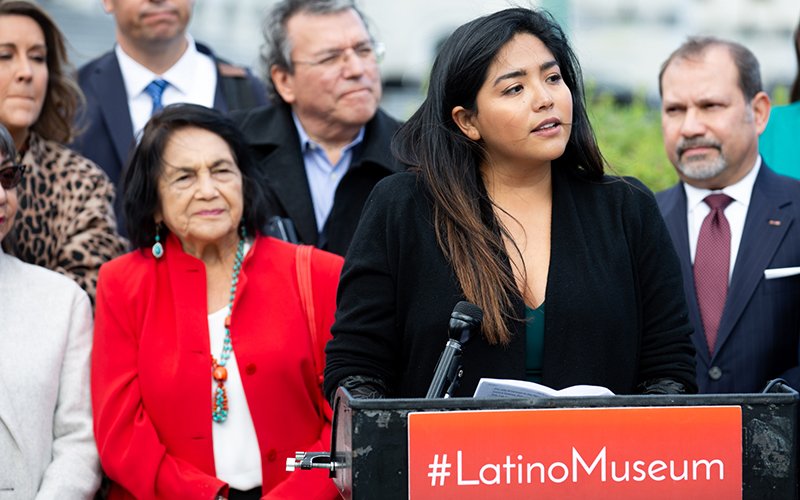 latinospro's tweet photo. We're thrilled to bring best-selling author Julissa Arce to the #MEXtalks stage on 9/22! Her book "My Underground Immigrant Dream" caught national attention, telling the story of how Arce made a successful career on Wall Street and Goldman Sachs while undocumented. https://t.co/2oBZH5THgg