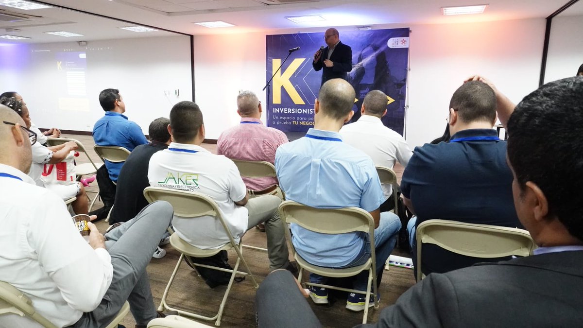 SENA_RValle's tweet photo. El K-Inversionista es una realidad en #Cali gracias al @SENA_RValle y el equipo de Emprendimiento. Hoy, mas de 50 empresas presentan sus proyectos en busca de aliados que logren generar inversión y fortalecimiento para el crecimiento de sus negocios. https://t.co/zIMaPfkggG