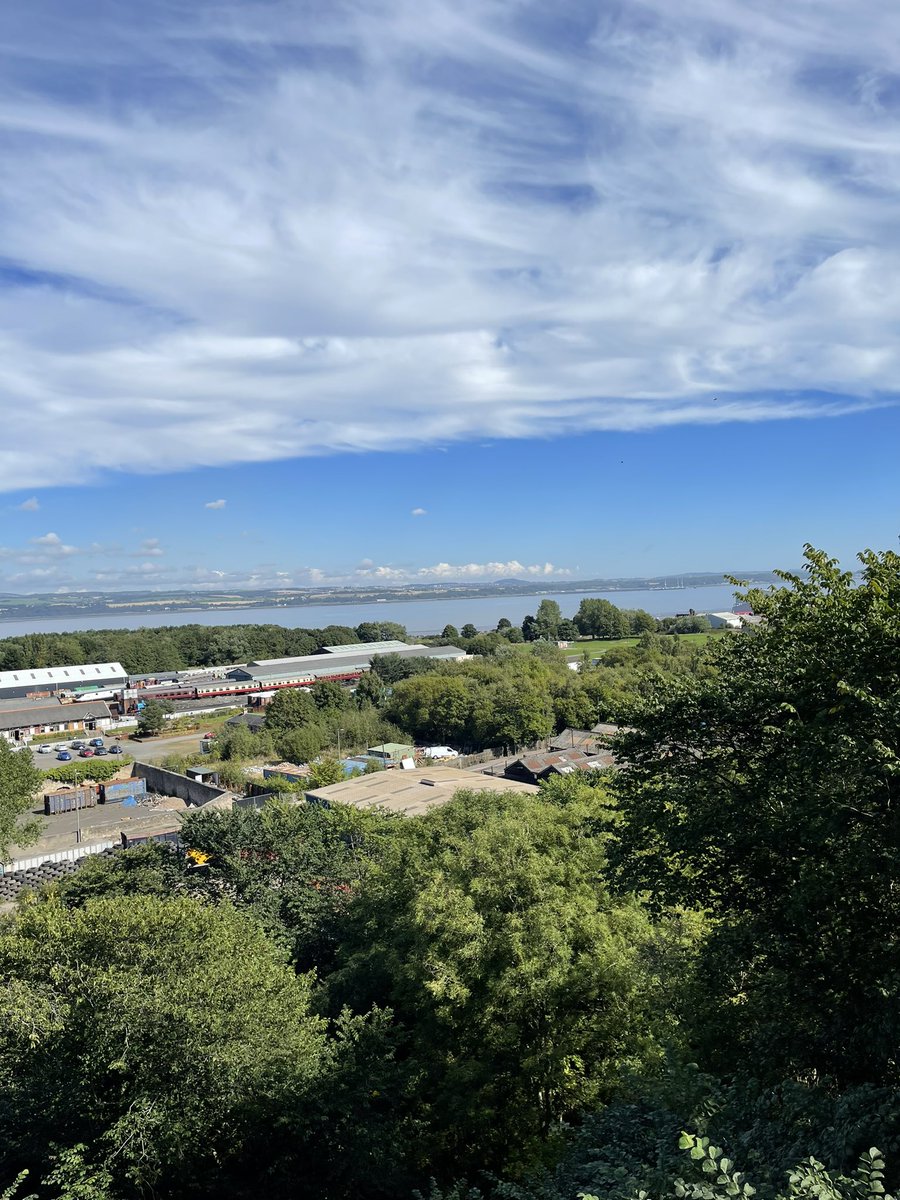 sophhsX's tweet photo. @Kinneil_PS Leo’s view from his new room over Kinneil Railway 🛤🚂 (nursery teachers asked for this to show his class) 💛 https://t.co/647x1mwfcF
