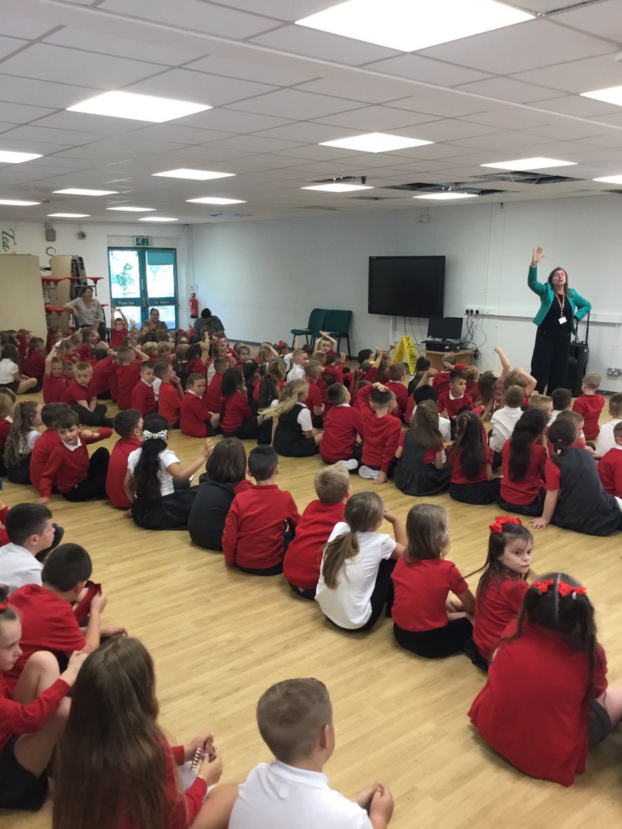 A final few photos from day one on our new site. Finishing the day with an assembly discussing our values. What a fabulous first day we’ve had! #ProudToBeMillbrook @MillbrookP @MBHeadteacher