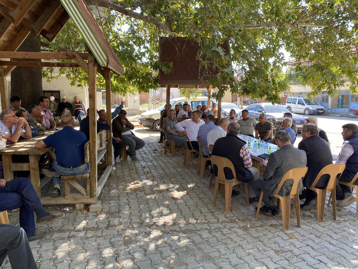 avyurdunuseven's tweet image. 📍Çay / Eber

Eber köy ziyaretindeyiz…

#SevdamızAfyonkarahisar
#Çay  #Eber
#Hedef2023