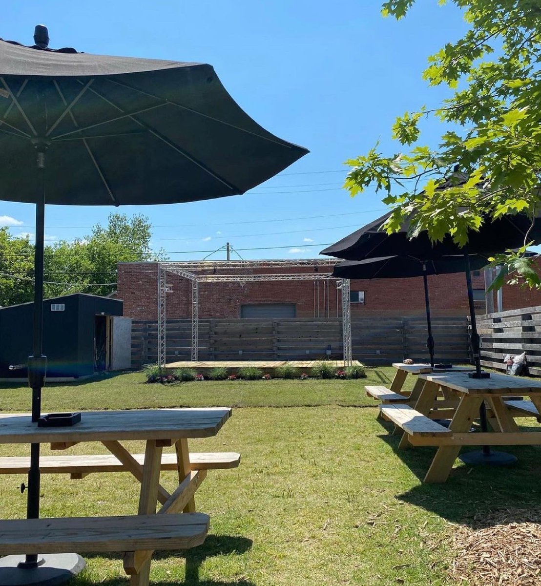 GeoGatherings's tweet photo. venue for our show next month 🌿🌿🌿 https://t.co/Uq99okbBeP