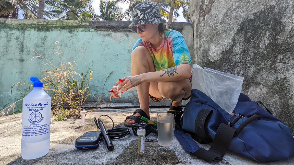 LucyCarruther14's tweet photo. Missing exploring the Maldives and collecting groundwater samples with the legendary @peto00o #Gaadhoo #groundwater #Maldives ๐๐ https://t.co/wXN4aiiCG2