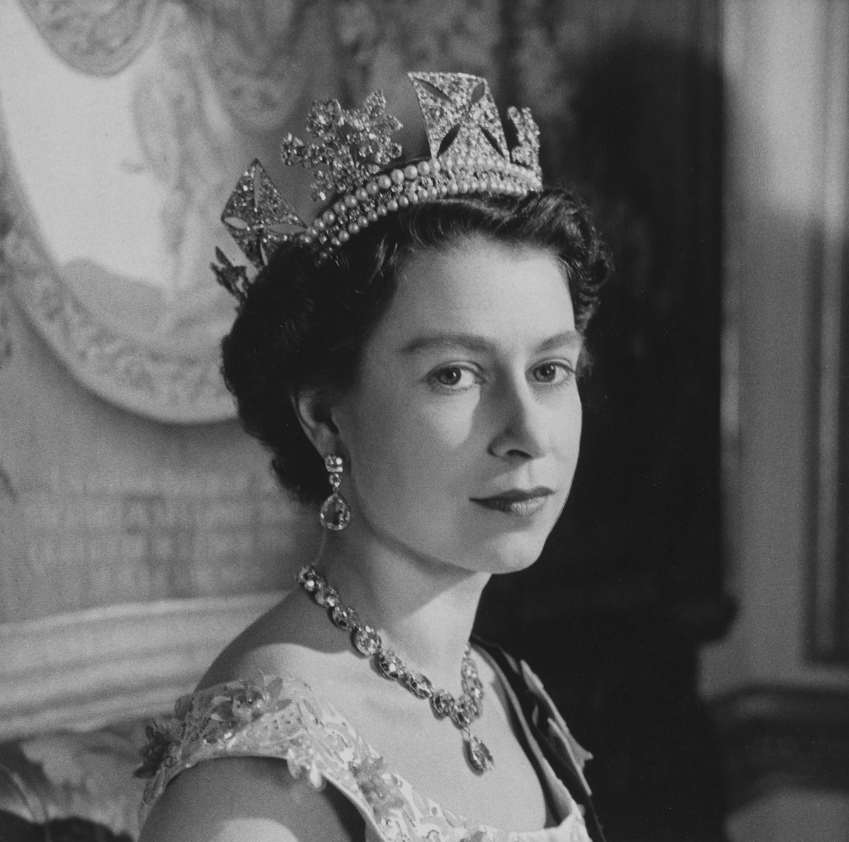 TwinkEmperor's tweet photo. By Cecil Beaton https://t.co/kubwebXG6J