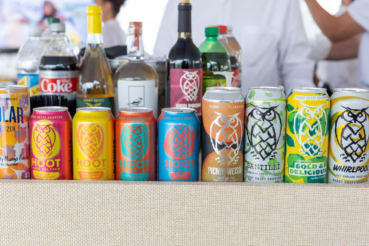 BostonHarborNow's tweet photo. #SpectacleonSpectacle is just 1 WEEK away! We're hungry for the delicious food & beverages available from our generous in-kind event sponsors!🦪🍷: @AthleticBrewing, @gourmetcaterers, @NightShiftBeer, @PolarSeltzer, @SPDistillery, @TitosVodka, & @WulfsFish https://t.co/zerf8W2W4F https://t.co/sHZDLOS0up