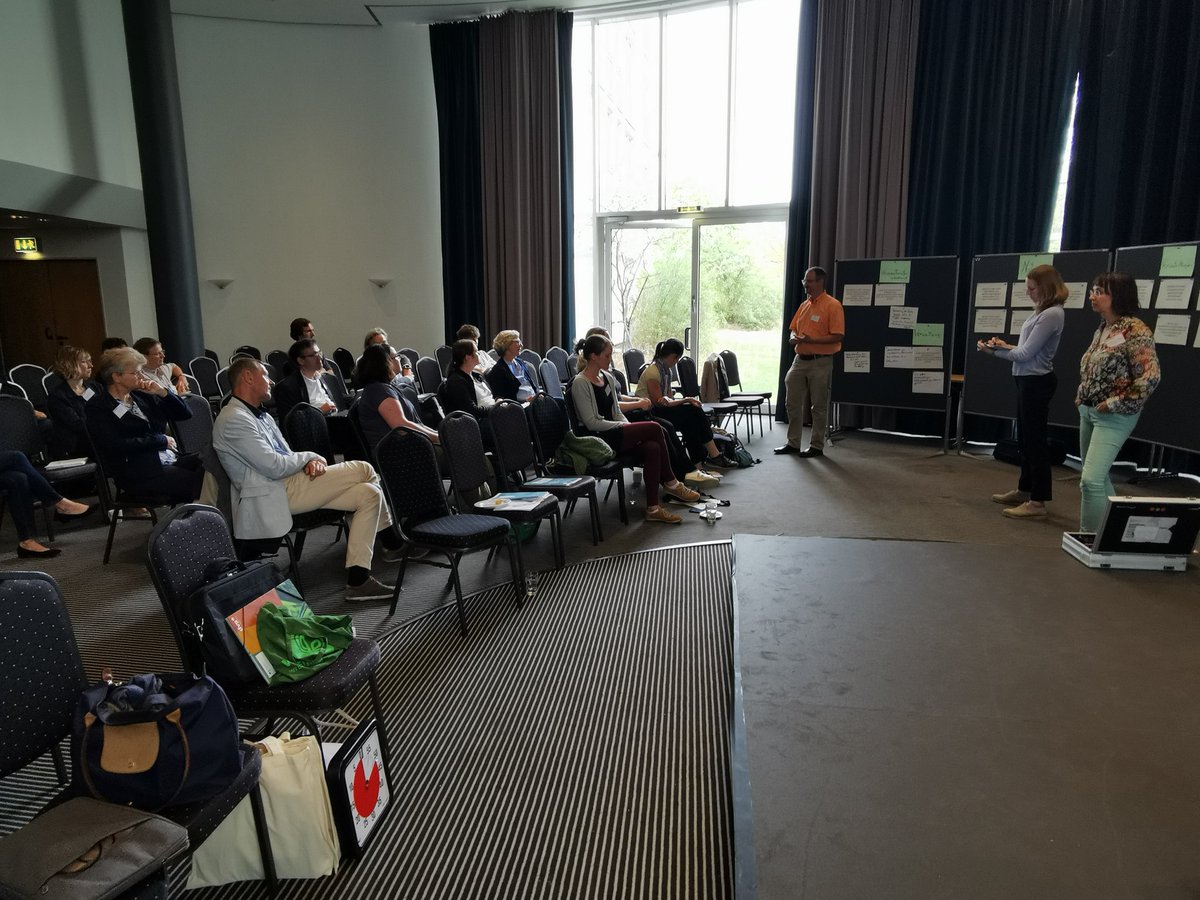 premiere_eu's tweet photo. Operational Groups are going @EUhorizon2020: Mr. Stratmann from @fz_juelich presents the #thematic #network calls for and with OG representatives. 🤔
But how exactly? Lots of question on what would work for the groups and fits with the official requirements. #multiactorprojects https://t.co/B6bQmWeAK2