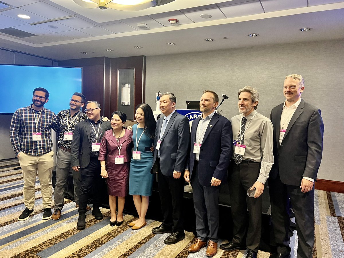 NayarRitu's tweet photo. @NU_Pathology strong faculty and trainee presence at our co- facultys session today. Well done @bonnie_choy  and Dr X Yang. https://t.co/LU63whVmPm