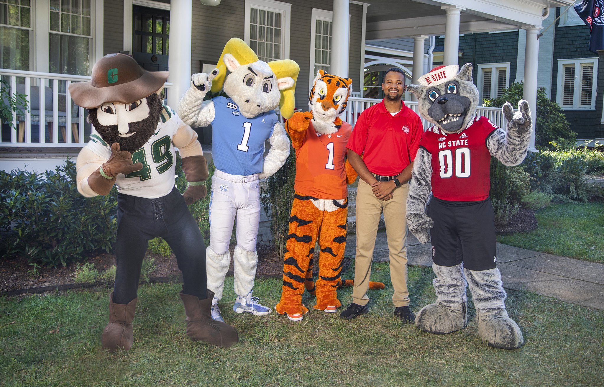 CPI Security on Twitter: "CPI welcomes new teammates to its sports