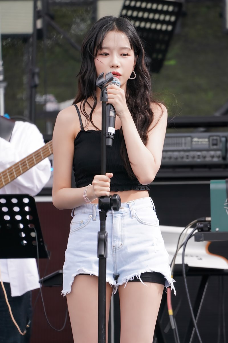ickle_12's tweet photo. 220903 썸데이 페스티벌
https://t.co/KTpCAeDnzb
#조유리 #JoYuri #チョユリ
@JOYURI_offcl https://t.co/C6SQn0bIof