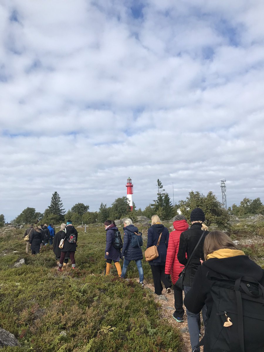 Kansallisten kaupunkipuistojen verkostopäiviä vietetään Kokkolassa. Tankarin majakkasaari on osa kaupunkipuistoa, johon osallistujat tänään pääsivät tutustumaan.
#kokkola #kansallinenkaupunkipuisto #matkailu