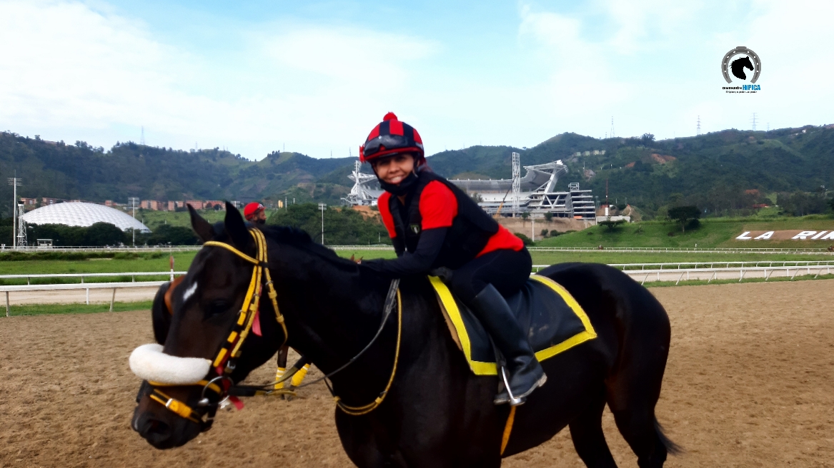 ajmedinam's tweet photo. #Entrevista | Jocketa @CindyPaolaadams: “Mi principal cambio fue mental”: https://t.co/xQ2tHh8otA 🏇🇻🇪
#Hipismo #Venezuela #Jocketa #Caracas #jockey https://t.co/X4R1u75W1W