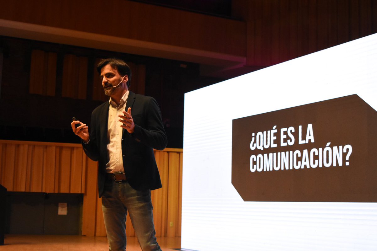 maraton_compol's tweet photo. “Tenemos que cambiar la forma en que medimos las campañas, tenemos que trabajar en tiempo real”.

💻 @Dgofernandez presentó su modelo de medición M.I.A. en la #MaratónComPol.

¡Gracias Diego! 👏 https://t.co/YVvxwV8Wiw