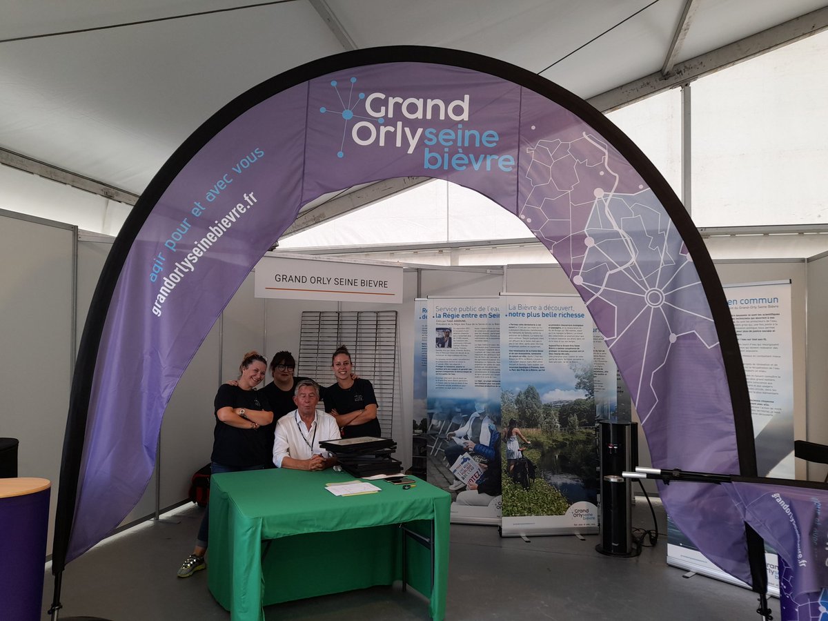 MichelLepretre2's tweet photo. Le stand du @GrandOrly se monte pour la @FetedelHumanite espace territoires solidaires. Une fête populaire, écologique et solidaire
@humanite_fr #base217 @94citoyens @leparisien_91 @leparisien_94 @actufr94 @ActuEssonne @BFMParis https://t.co/VcoeF6x0lq