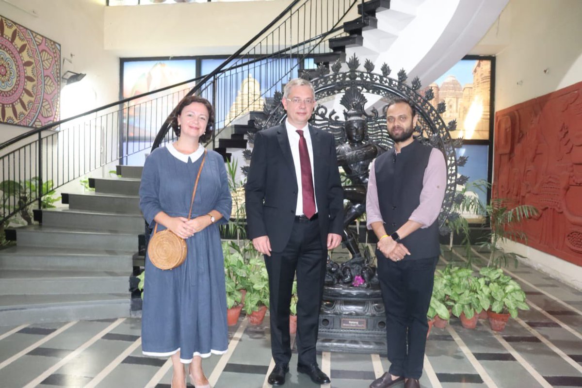 Srivastava_1987's tweet photo. Pleasure and priviledge to meet with the Russian Ambassador to India, H.E. Denis Alipov, accompanied by Ms Yulia Aryaeva, First Secretary & Head of Cultural Department, during his visit to ICCR for a call on meeting with Hon’ble President, ICCR, Dr. @Vinay1011 !!
@AmbRus_India https://t.co/eXcTPVKCUA