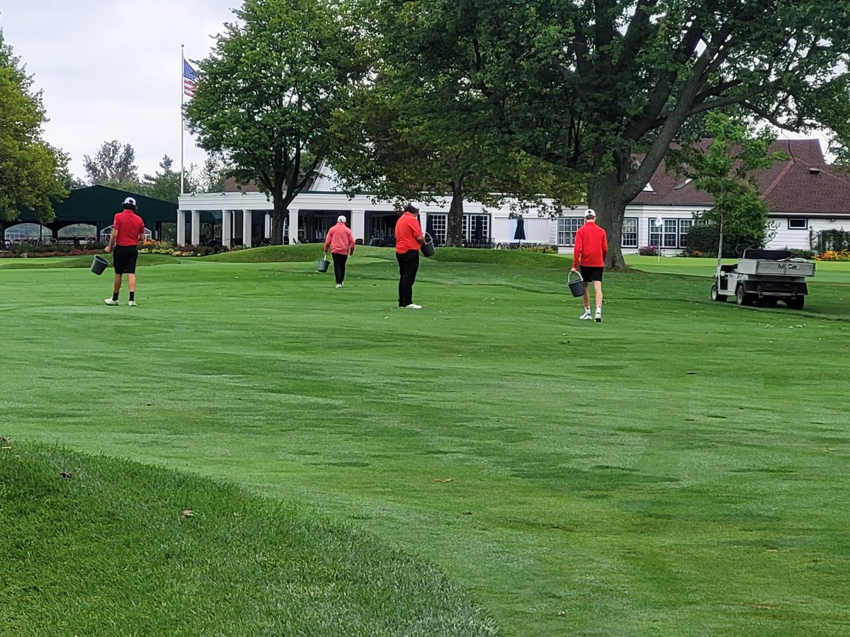 SFRedRaiderGolf's tweet photo. A busy day of practice and course maintenance by the SFHS Red Raiders.  Thank You #WanakahCC for having us! https://t.co/7IOJVnY8t3