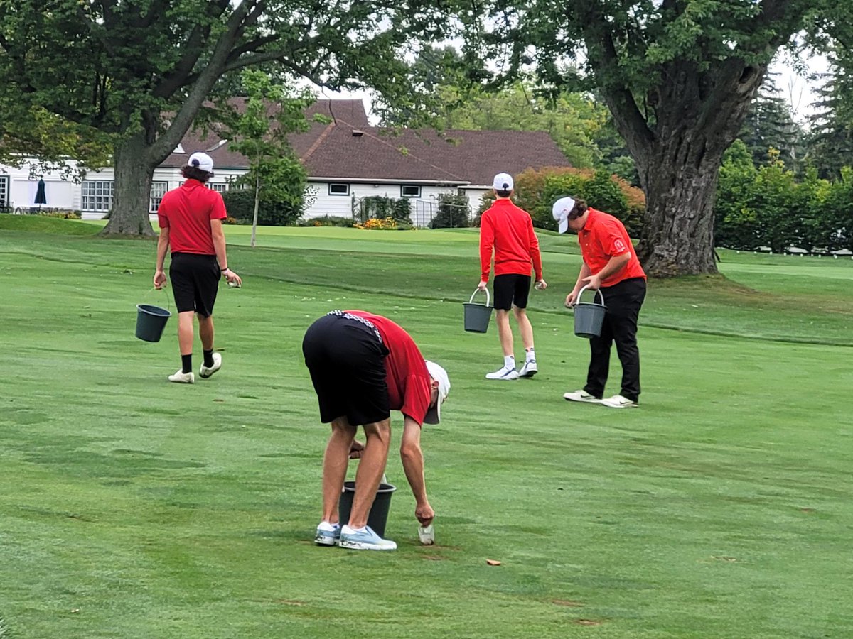 SFRedRaiderGolf's tweet photo. A busy day of practice and course maintenance by the SFHS Red Raiders.  Thank You #WanakahCC for having us! https://t.co/7IOJVnY8t3