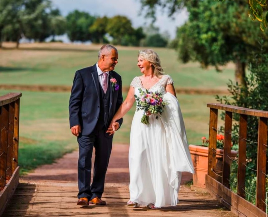 Congratulations to our newly married couple 💍

Amazing work from Mark Gray
Photo by: Mark Gray Wedding and event Photography 

#wedding #golfbreak #golfhotel #golfkent #kentgolf #golfholiday #wealdofkent #kenthotel