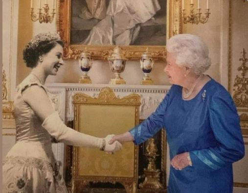 Alamjadx's tweet photo. THE END OF SUCH AN INSPIRATIONAL ROYAL STORY 👑🇬🇧 #QueenElizabeth II https://t.co/0uhXGwxIV5