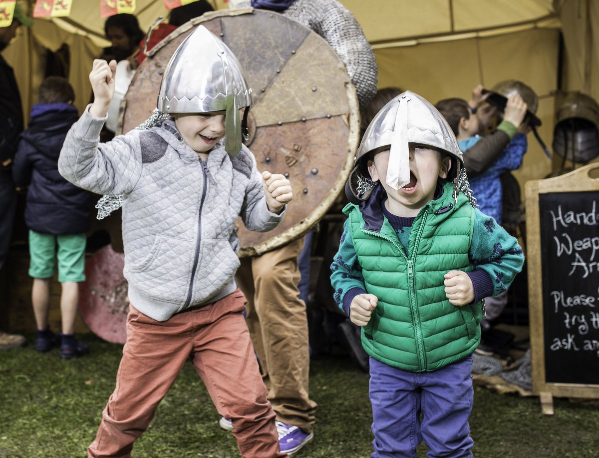 Chepstow Castle!! Our last camping event of the year in an old favourite. Some come along for 2 great days out this weekend!
#chepstow #castle #medieval #greatdayout #swords #archery <a href="/cadw/">Debbie</a> <a href="/MumsnetTowers/">Mumsnet</a> #Wales