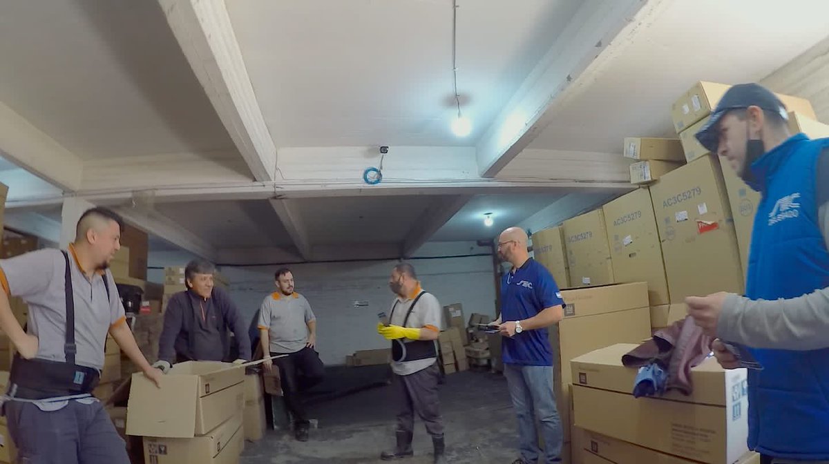 𝐒𝐞𝐠𝐮𝐢𝐦𝐨𝐬 𝐦𝐢𝐥𝐢𝐭𝐚𝐧𝐝𝐨 𝐥𝐚 𝐋𝐢𝐬𝐭𝐚 𝐀𝐳𝐮𝐥 

Hoy temprano en Goycochea recorriendo y llevando las propuestas de la <a href="/ListaAzulSEC/">Lista Azul SEC</a> y charlamos con los trabajadores de la importancia de seguir sumando beneficios para los afiliados. <a href="/CarlosPerezSEC/">Carlos Pérez</a> <a href="/Sergio_OrtizOk/">Sergio Ortiz</a>