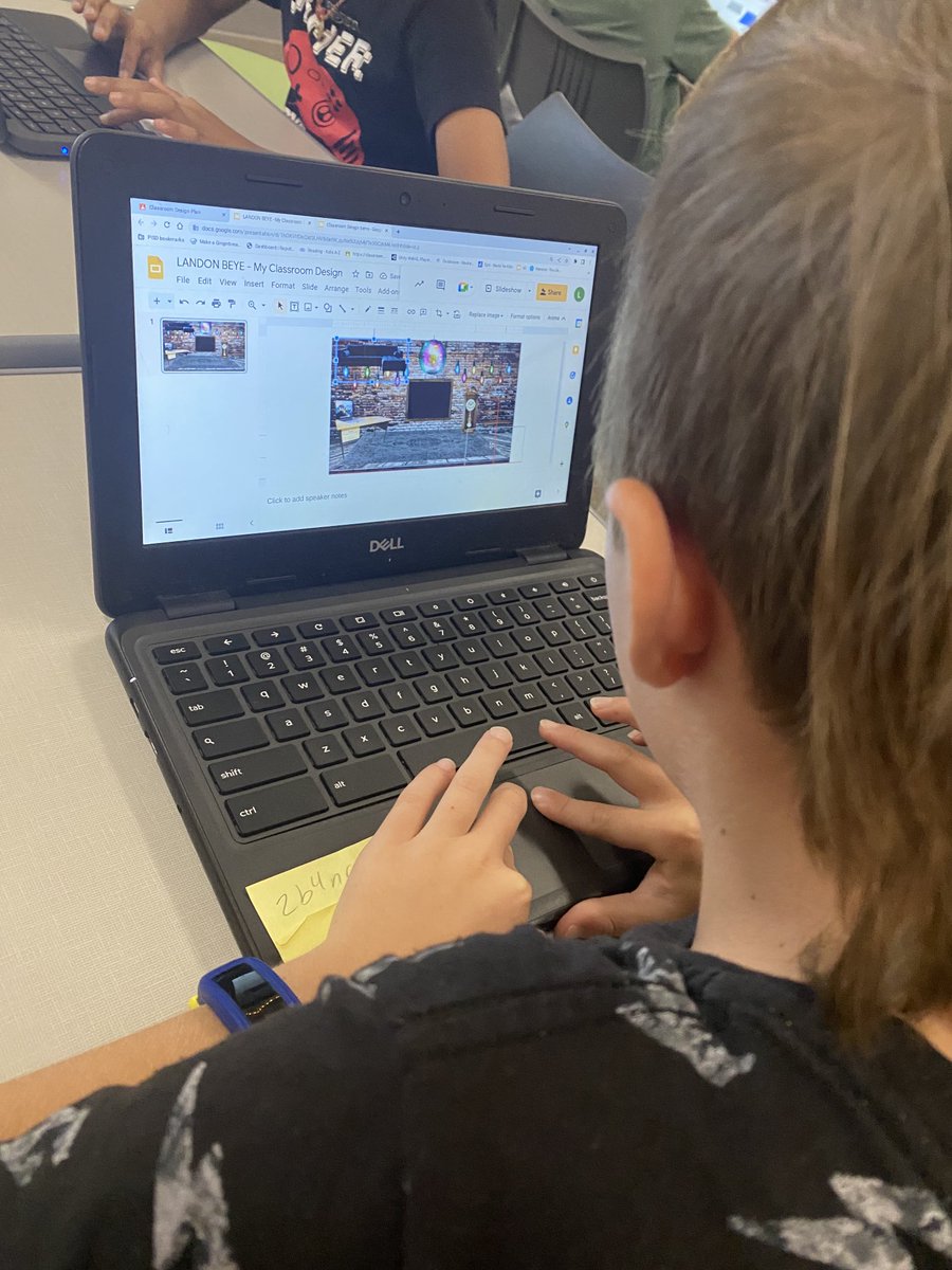FochtMrs's tweet photo. 3rd graders being #architects while Planning their #perfectclassroom in #STEAM class at ⁦@PISDHallElem⁩ #prosperproud #hallmeansall https://t.co/Uh2lBJAiNf