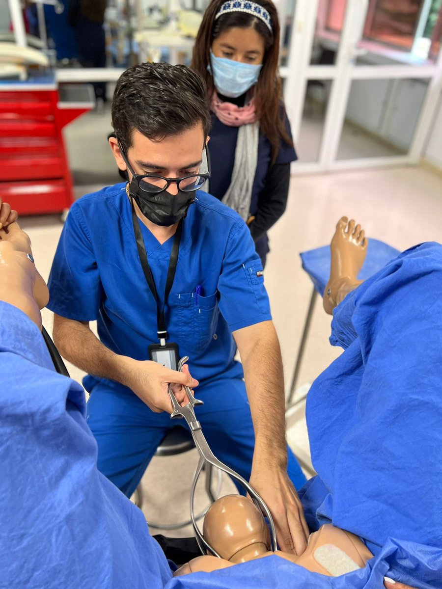 INPer_mx's tweet photo. #INPerAlMomento
En curso el Día 3 de aplicación del Examen Clínico Objetivo Estructurado (ECOE) en la Central de #Simulación #INPer (#CESINPer)
Examen que evalúa el desempeño de nuestros residentes ante situaciones clínicas específicas, poniendo a prueba conocimientos… 1/2 https://t.co/pZA1c3eOvs