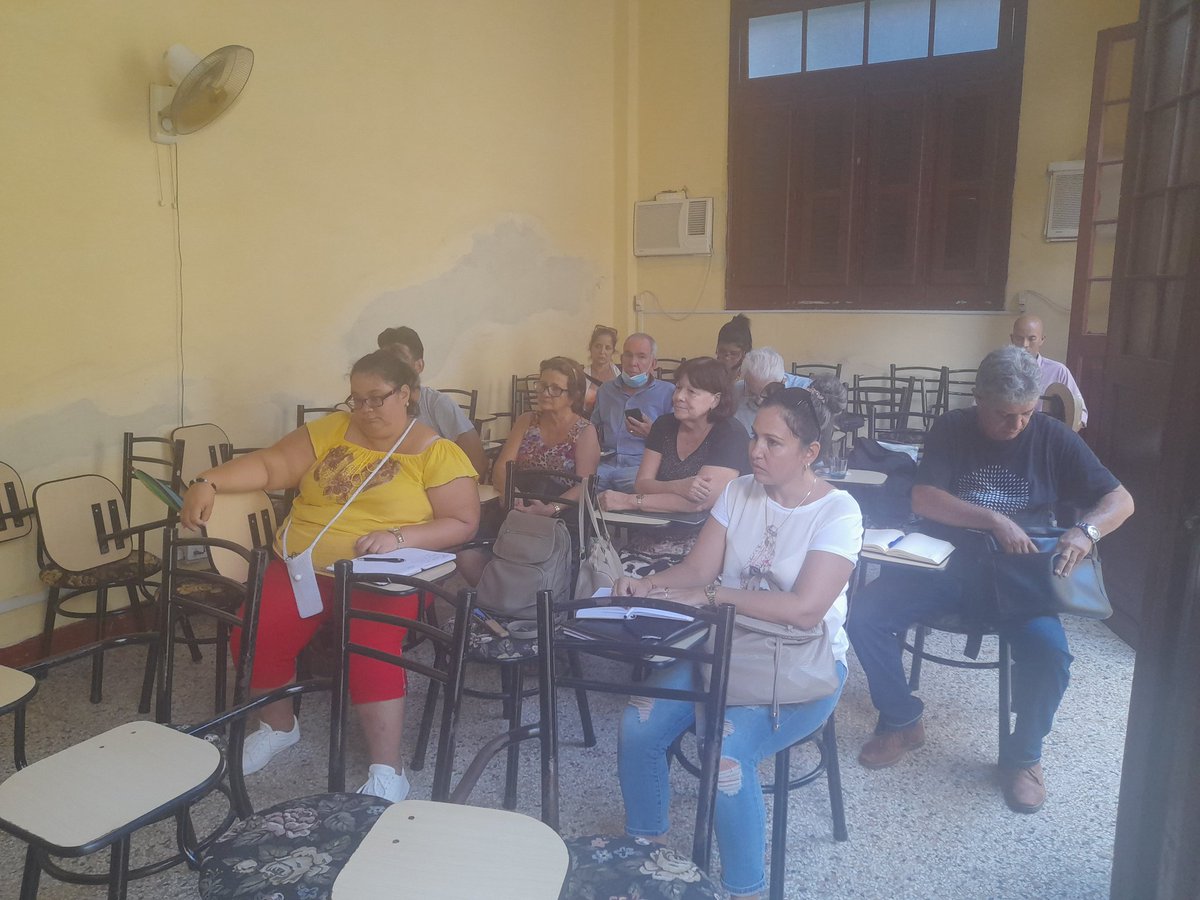 Yuniey050981's tweet photo. Se reúne Delegada del CITMA en Villa Clara con las representaciones de las Autoridades Nacionales Reguladoras del CITMA en la Provincia; Orsa Citma Villa Clara y OTN VC. Se intercambia experiencias de trabajo de ambos órganos reguladores.#Ocitma @JorgeAlvarezAl5 https://t.co/TDZqObokTa