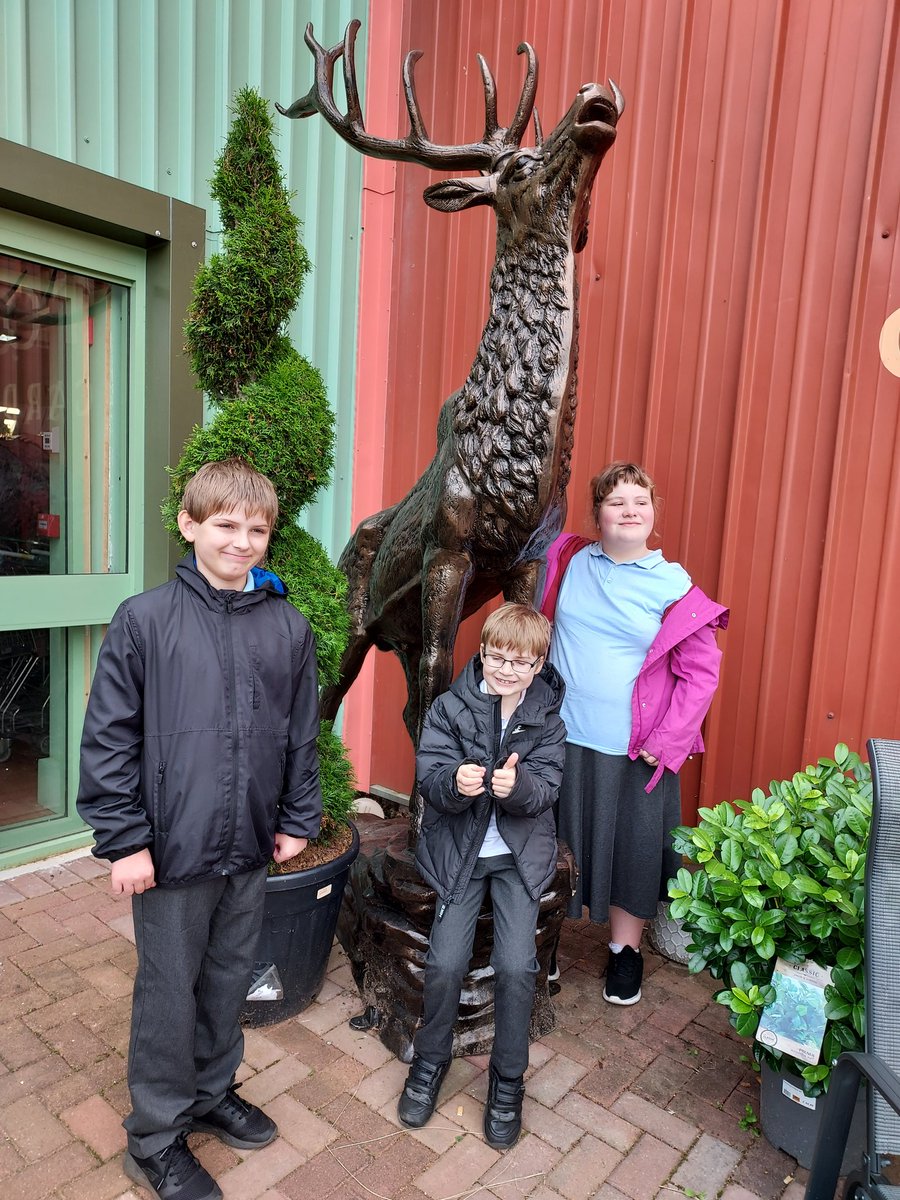 LadesideASC's tweet photo. Last Friday the White Room enjoyed a visit to Torwood Garden Centre. They came back with gloves and inspiration for the Base Garden. #watch this space #outdoorlearning #torwood https://t.co/rkLGYn1jau