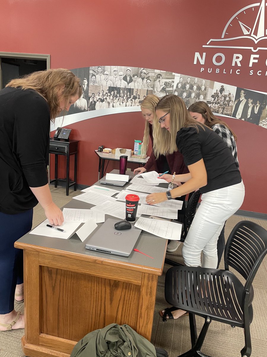 nbprob's tweet photo. ⁦@npspanthers⁩ Teacher Academy members are getting a deep dive into the NPS Instructional Model! Left-using classroom data and error analysis to address levels of student needs, right-poster roadtrip of classroom management strategies https://t.co/9JA48K8h5i