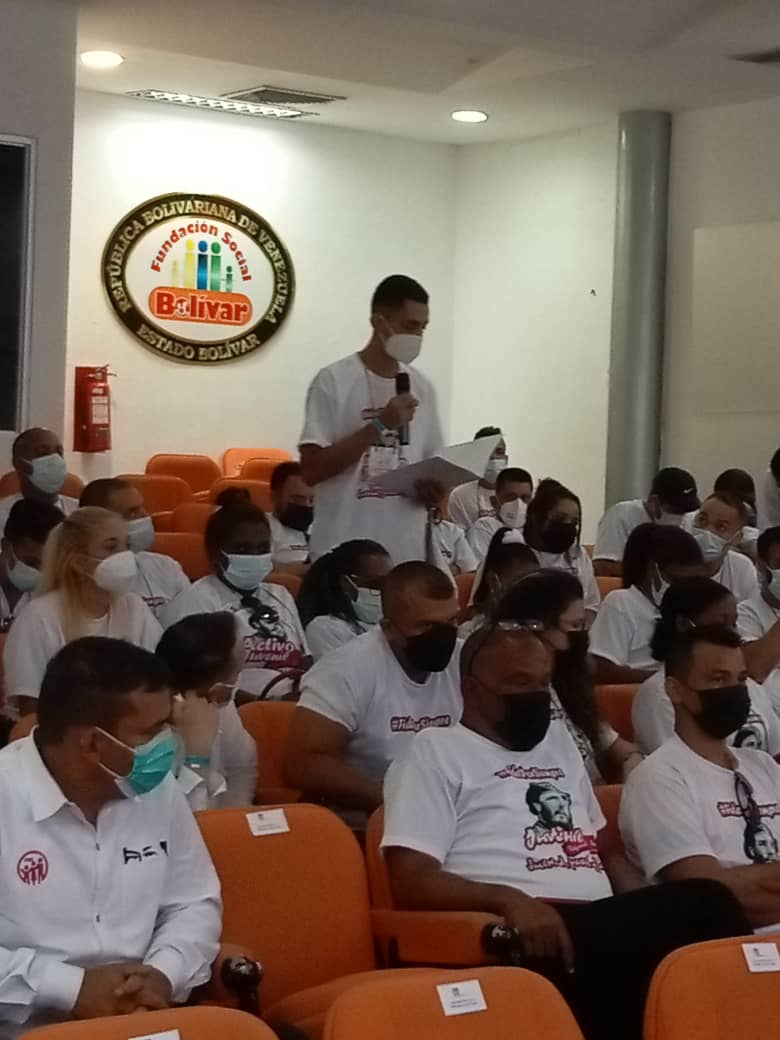 Con la presencia del Presidente Juan Carlos Valdes Jefe del Grupo de Trabajo Nacional y Rodrigo Rodríguez Sanabria Jefe de todas las Misiones sociales Cubanas en la República Bolivariana de Venezuela. <a href="/cubacooperaven/">Brigada Médica Cubana en Venezuela</a> <a href="/KeylerING/">Keyler</a> <a href="/AdanVillavicen5/">Adan Villavicencio Guzmán</a> <a href="/altunaga_perez/">Esthet Perez altunaga</a>