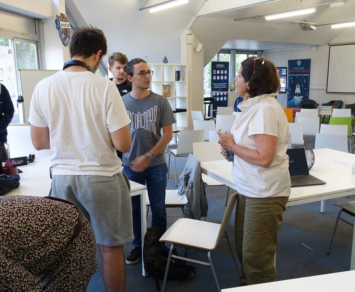 dimitry18's tweet image. 🚀 #EpitechMoonshot : Dernier jour thématique pour nos étudiants sur la société. Merci à l’@AgenceDeclic, @kergoz @ille_et_vilaine, @Pole_Emploi_BZH, @tichedor @metropolerennes @LabFabfr et @ArthurTarroux @ESTIMnumerique pour leur venue. De beaux moment d’échanges 🙏🤝 #Epitech