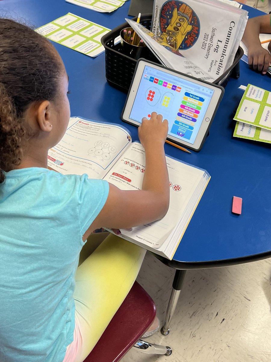 TigerBlueJana's tweet photo. Students are learning about equal groups and using virtual manipulatives to help them solve the problems @EaglesSouthwest https://t.co/FJt7DoGIWY