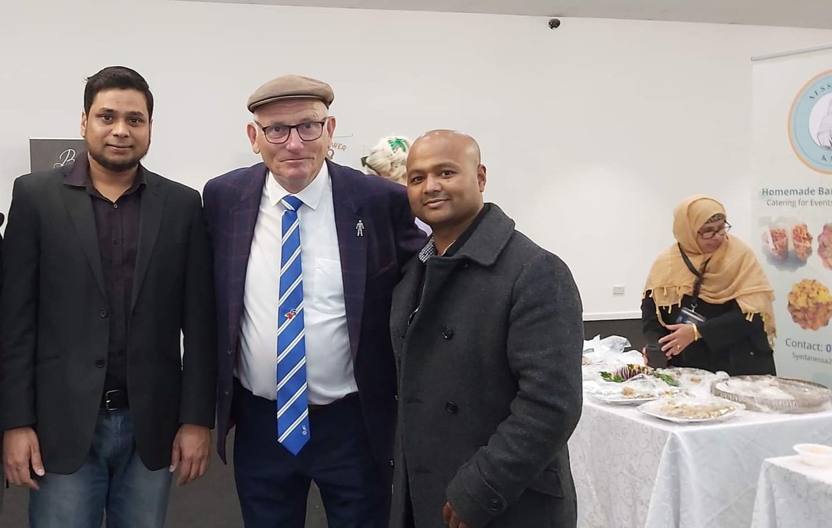 Aminbchy's tweet photo. At the Oldham Business Expo with Ambassador Frank Rothwell and Business Leaders. #EnterpriseOldhamexpo2022 https://t.co/MSd3FQwSB8