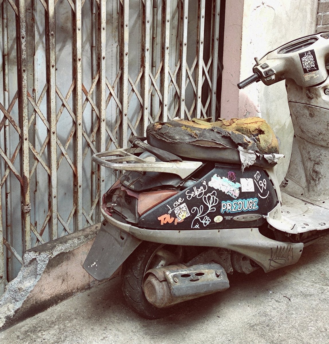 : There are some people you can never get close to. Get too close, and you'll find she is boring. — the killer's agent