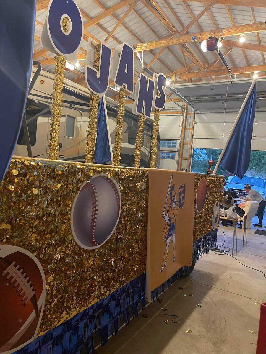 tcboysbb's tweet photo. Come one, come all! Any TC athlete who would like to participate is welcome to ride this awesome float in the Tipton Pork Festival parade this Saturday. Meet in the Tipton Elementary parking lot at 1:30pm and wear your TC gear! https://t.co/i8W23Cryd6