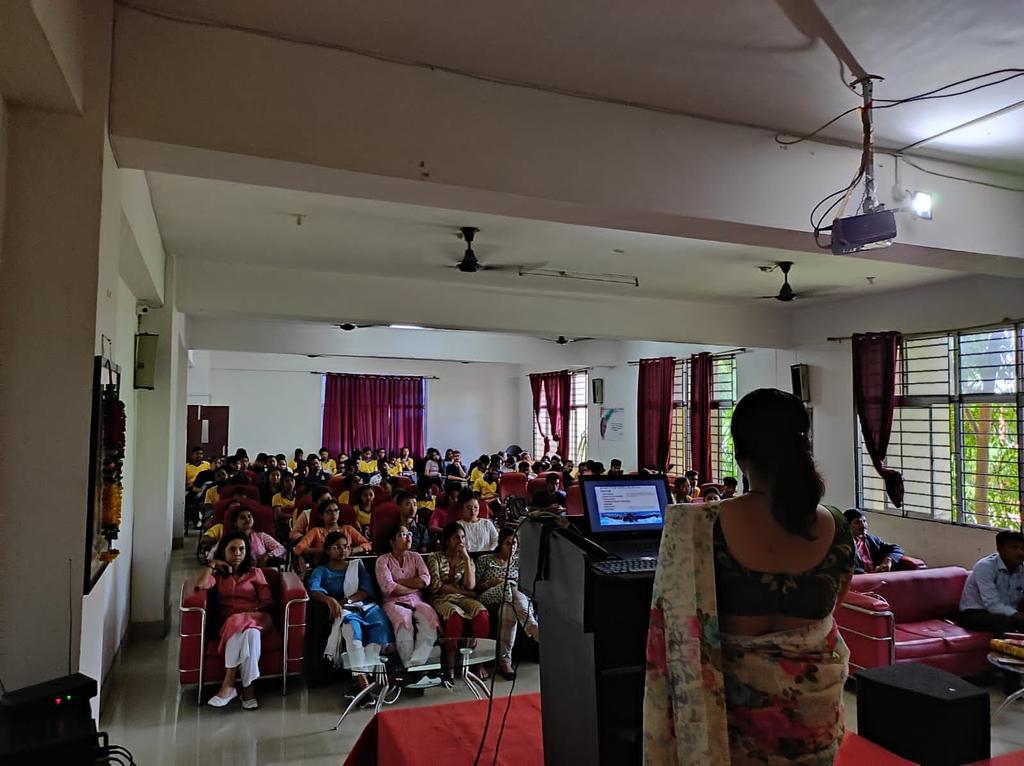 NssMahatma's tweet photo. On the occasion of #WorldPhysiotherapyDay the #NSS_unit of Mahatma Gandhi University, Meghalaya in collaboration with #Physiotherapy_dept organised awareness programme on osteoarthritis and on the importance of physical activity.
@_NSSIndia @YASMinistry @nss_rdguwahati https://t.co/IalpgOXL3a