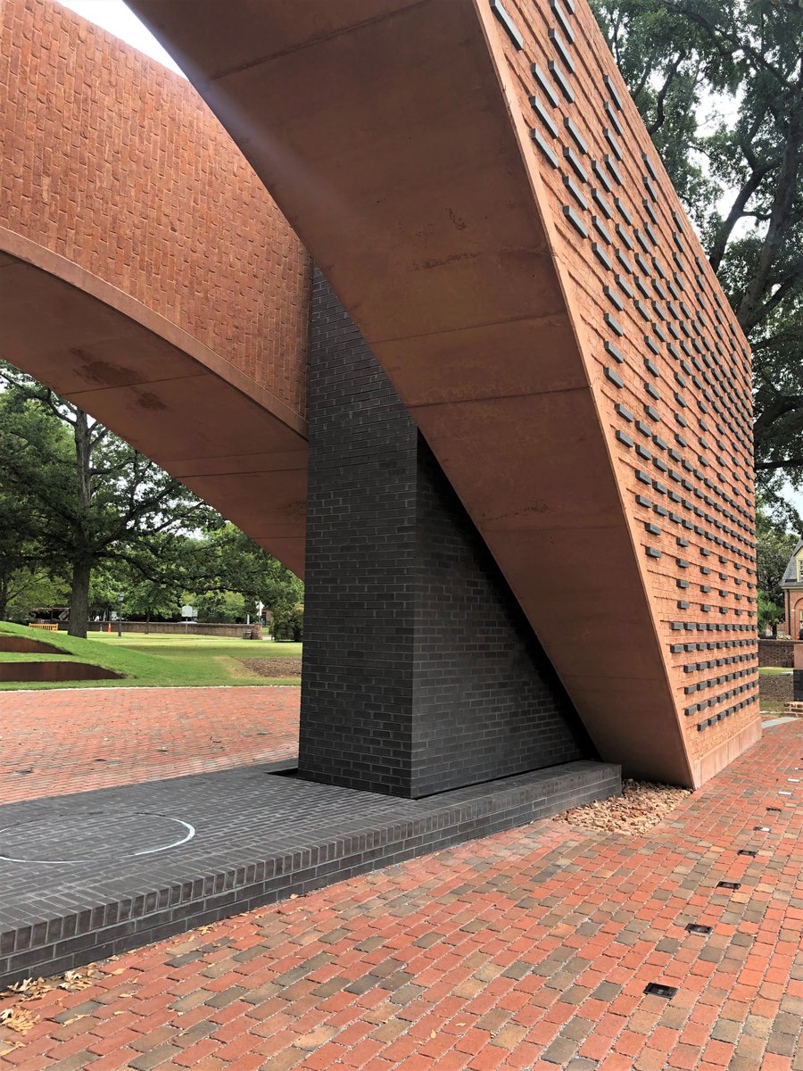 LynchMykins's tweet photo. On the historic @williamandmary campus is a memorial to the African American workers who built and maintained the campus. Great work team! #LegacyTributeGarden #MemorialDesign
@baskervill @KjellstromLee @HGDesignStudio Flux Studio https://t.co/wZ0jneUjxa