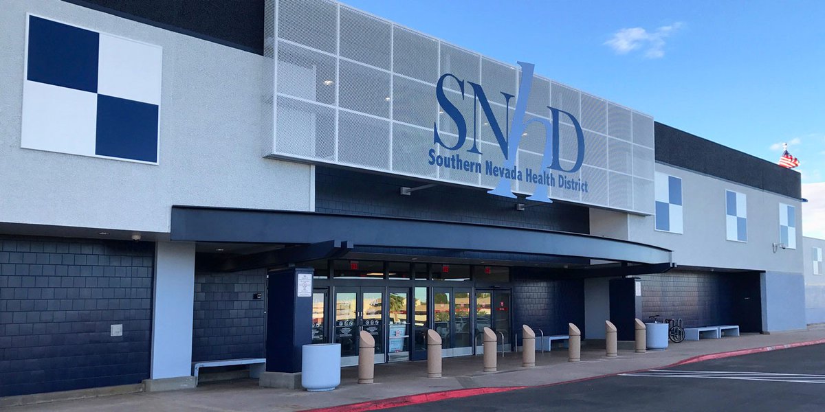 ClarkCountyNV's tweet photo. Updated #COVID19 boosters are now available at @SNHDinfo clinics. These provide additional protection from the BA.4 and BA.5 #Omicron variants which are currently causing most #CVOID cases. The boosters also protect against the original virus strain.
https://t.co/KcqYWrMEs5 https://t.co/uZYAILXntu
