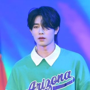 yubennaa's tweet photo. 251/365 goodnight loml~♡ you looked so cool and ethereal on the runway naa im so proud of you <3 i hope that it was a great day for you~ miss u naa and i love you very very much!!♡ have a great sleep 💘

— #Mynameis_yim https://t.co/L4BfPg5ysG
