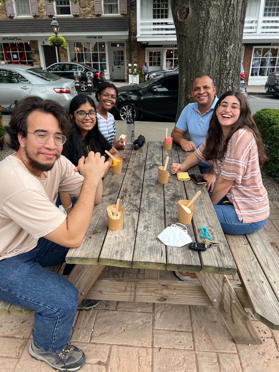 JimahLab's tweet photo. Some pictures from the Summer: lab outing to Bent Spoon for ice cream and at the Mol Bio picnic. It was wonderful having Jenny (rising 2nd year) join us in the Summer for the OURSIP program! https://t.co/ItsSKXBoHN