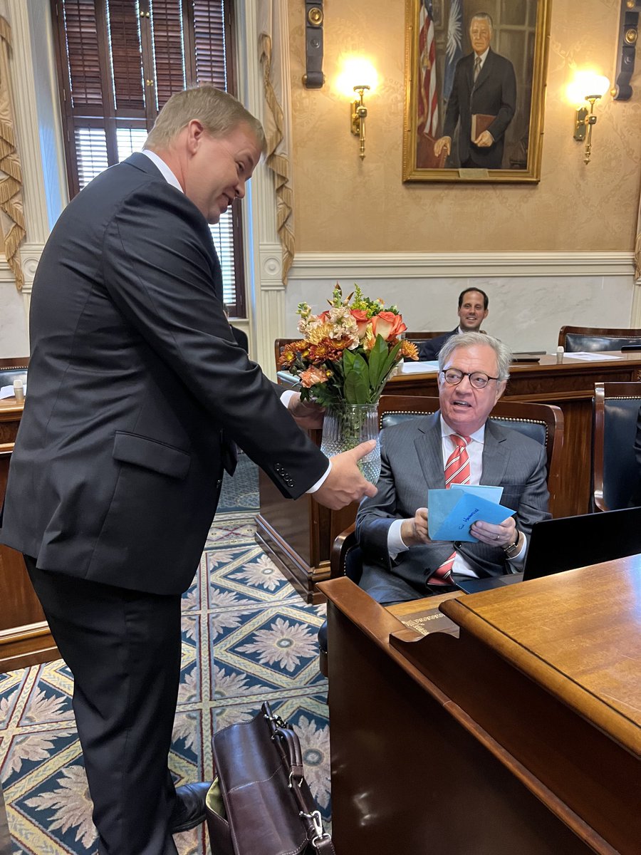 Dick Harpootlian getting flowers during the abortion debate! For once he seemed a little flustered. He said the governor’s office sent them 😝.
