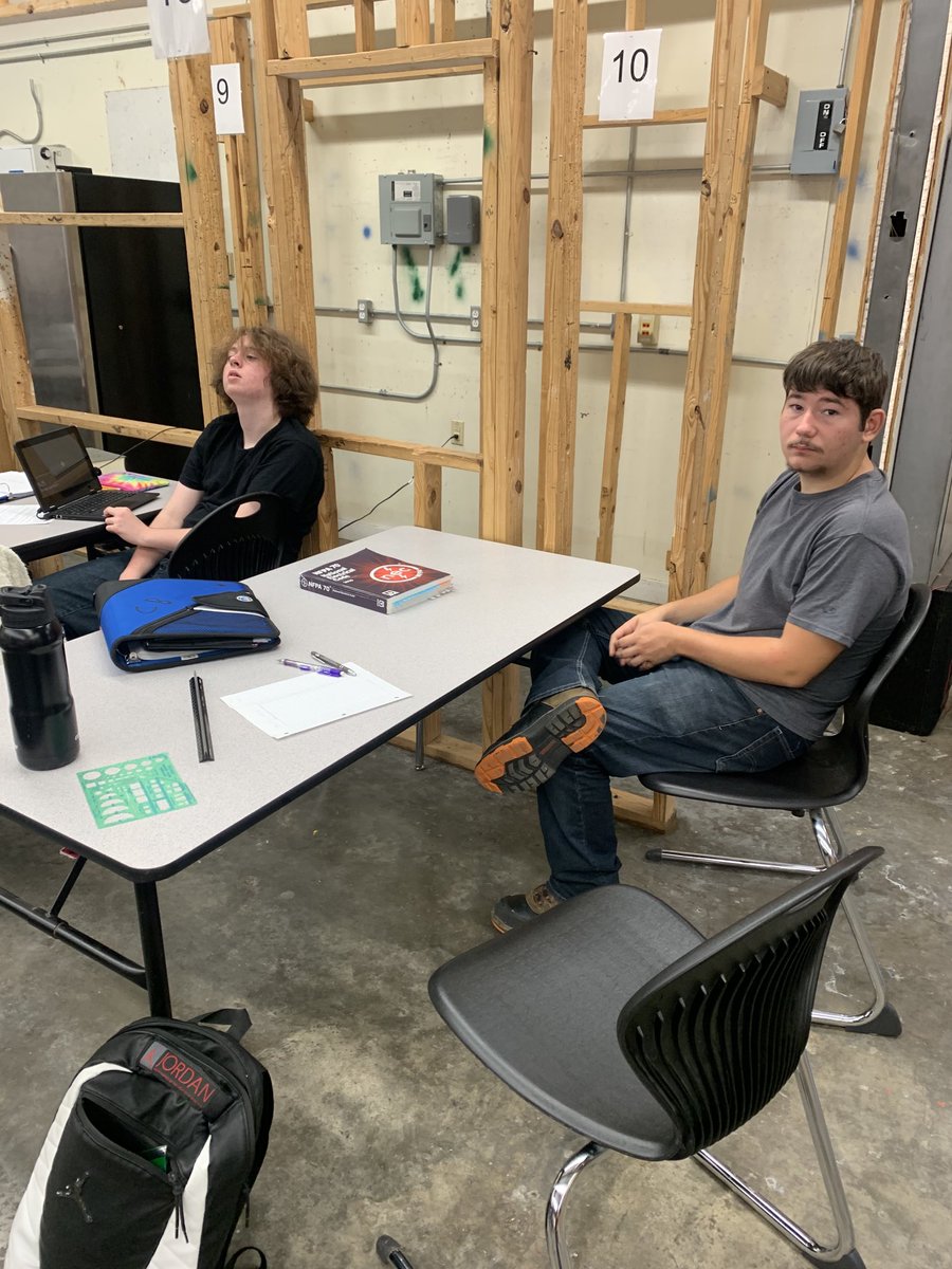 CoachWi06100830's tweet photo. Hopefully the start of another successful winning SkillsUSA season. Third year students are working on preliminary drawings for their SkillsUSA projects. https://t.co/Y6fIzLUZ0r